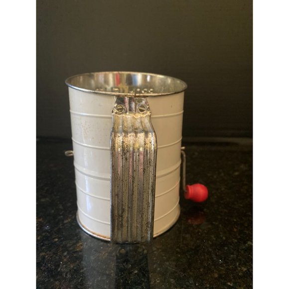 Bromwells 3 Cup Flour Sifter, Apple Graphics, 3 Cups - Picture 4 of 9